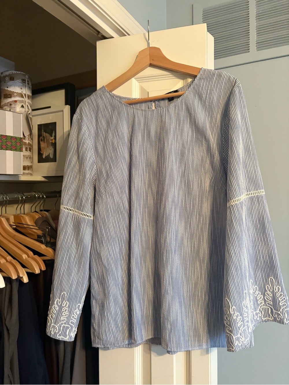 Striped Stella & Dot Blue Bell-Sleeve Women's Top - Embroidered Detail